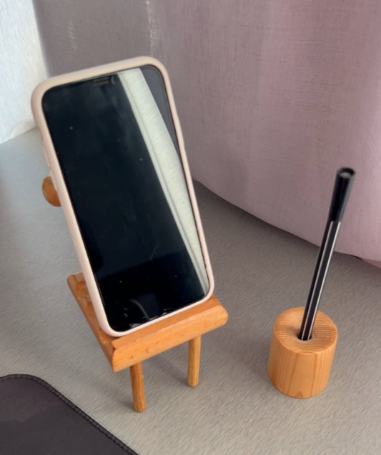 Phone & pen holder set
