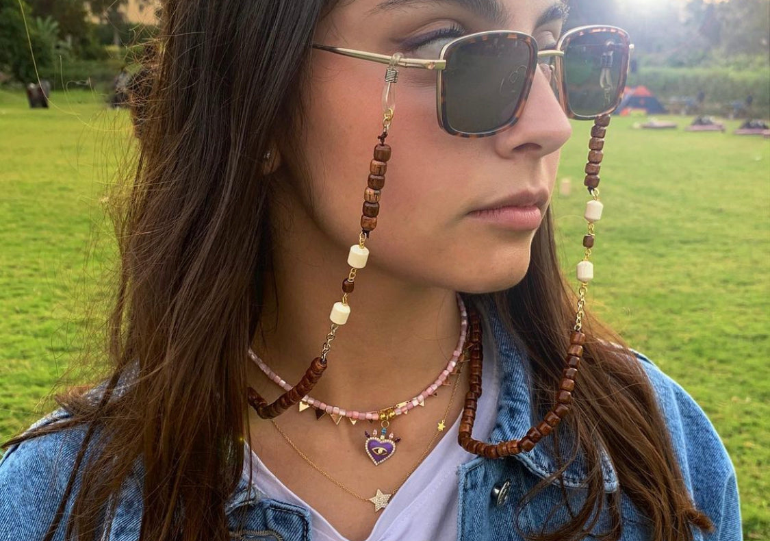 Summer sunglass chain